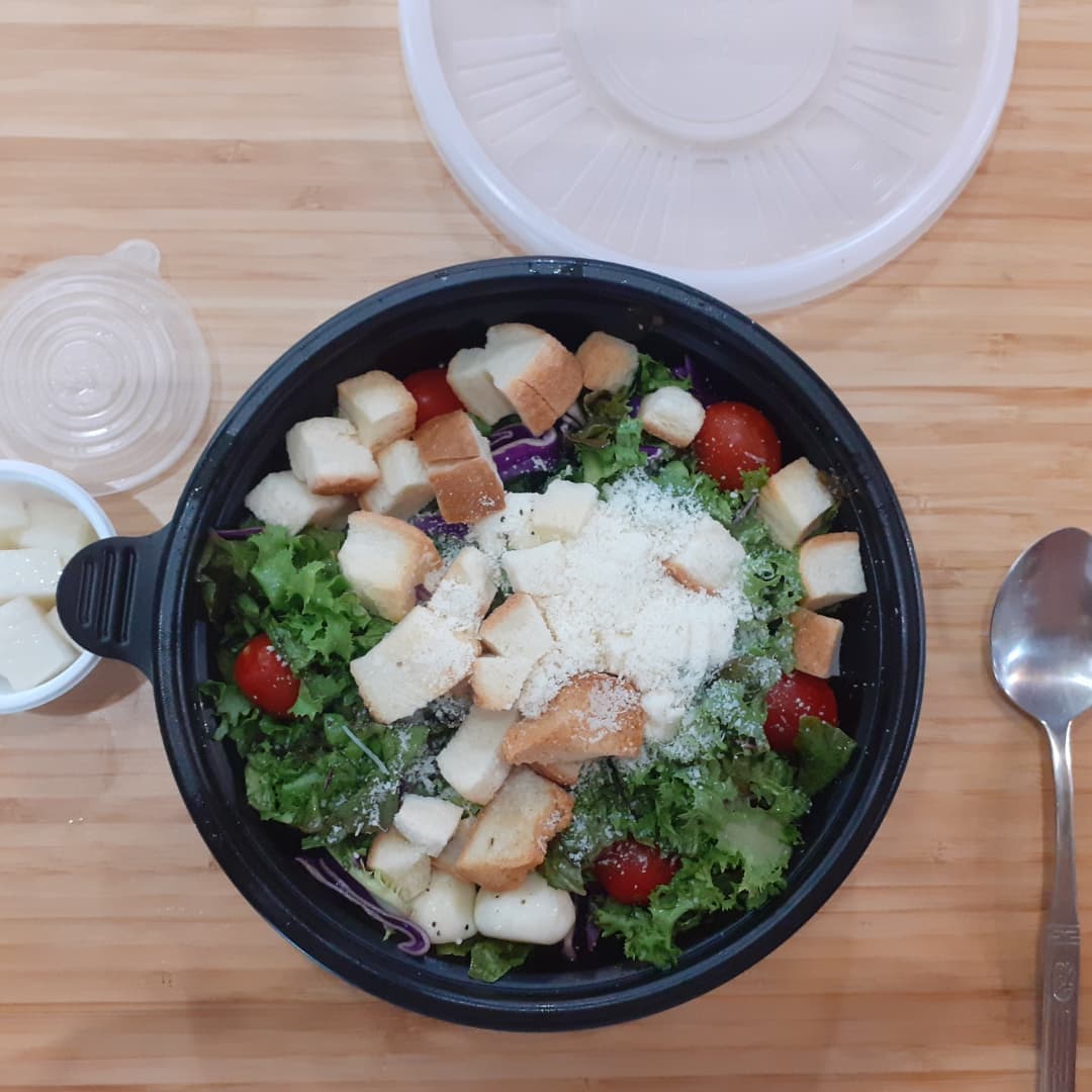 Ensalada de pastas Seoul Meat ball